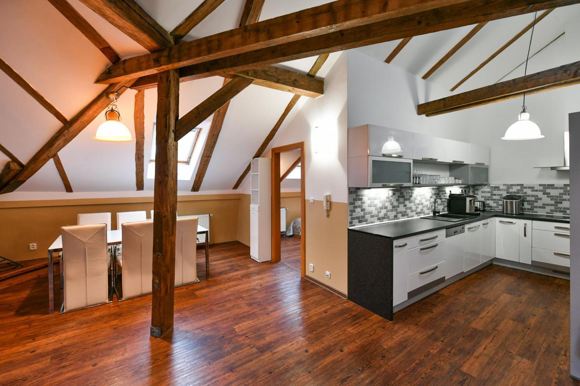 Amazing Charles Bridge Apartment Praga Exterior foto