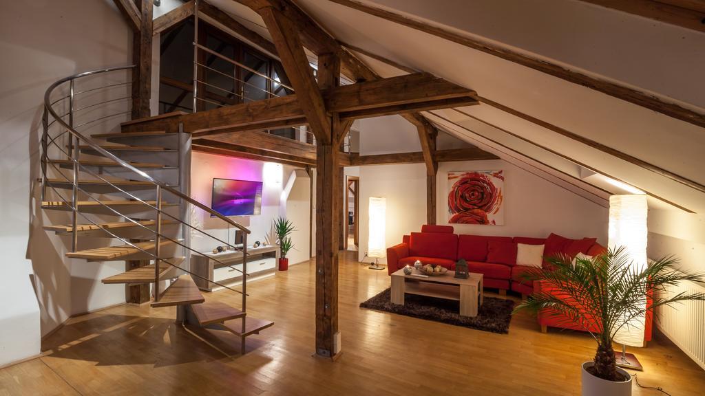 Amazing Charles Bridge Apartment Praga Habitación foto